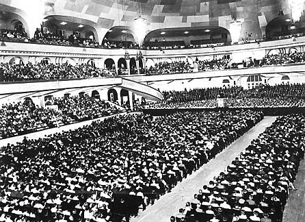 Das Innere des Sportpalast in Berlin