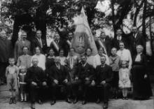Mitglieder eines polnisch-katholischen Arbeitervereins in Berlin um die Jahrhundertwende